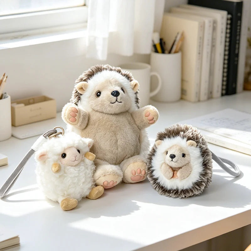 Får eller igelkott gosedjur – runt och knubbigt (10–30 cm)